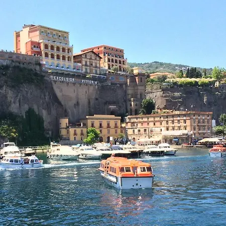 Couette-café Giulia Bb 3*